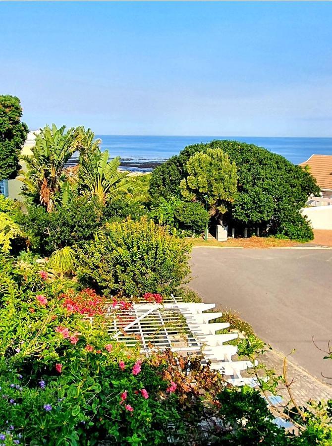 Belle Vue Guesthouse Hermanus Esterno foto